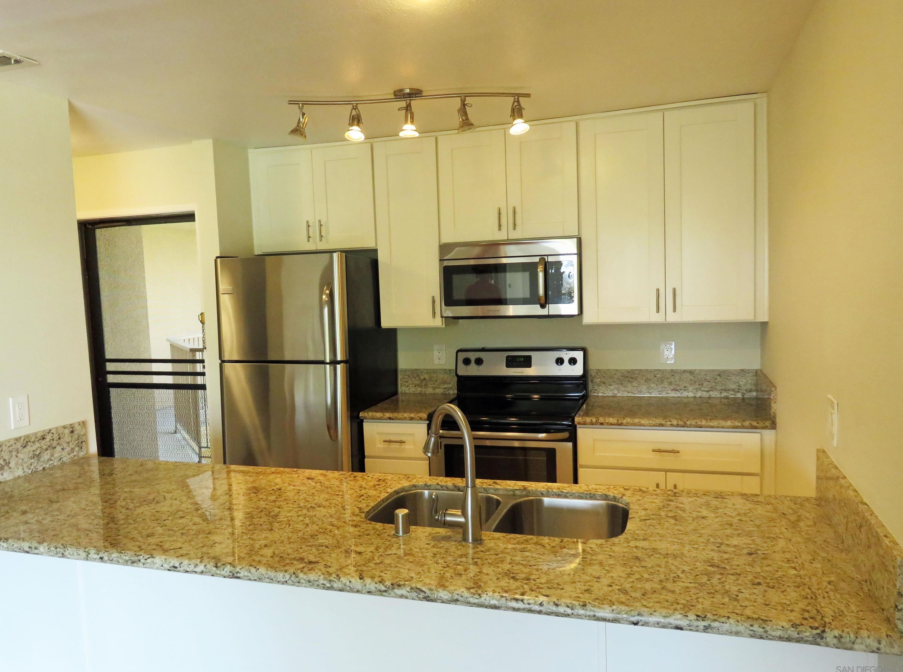 5706 Baltimore Dr 355, La Mesa, CA 91942
