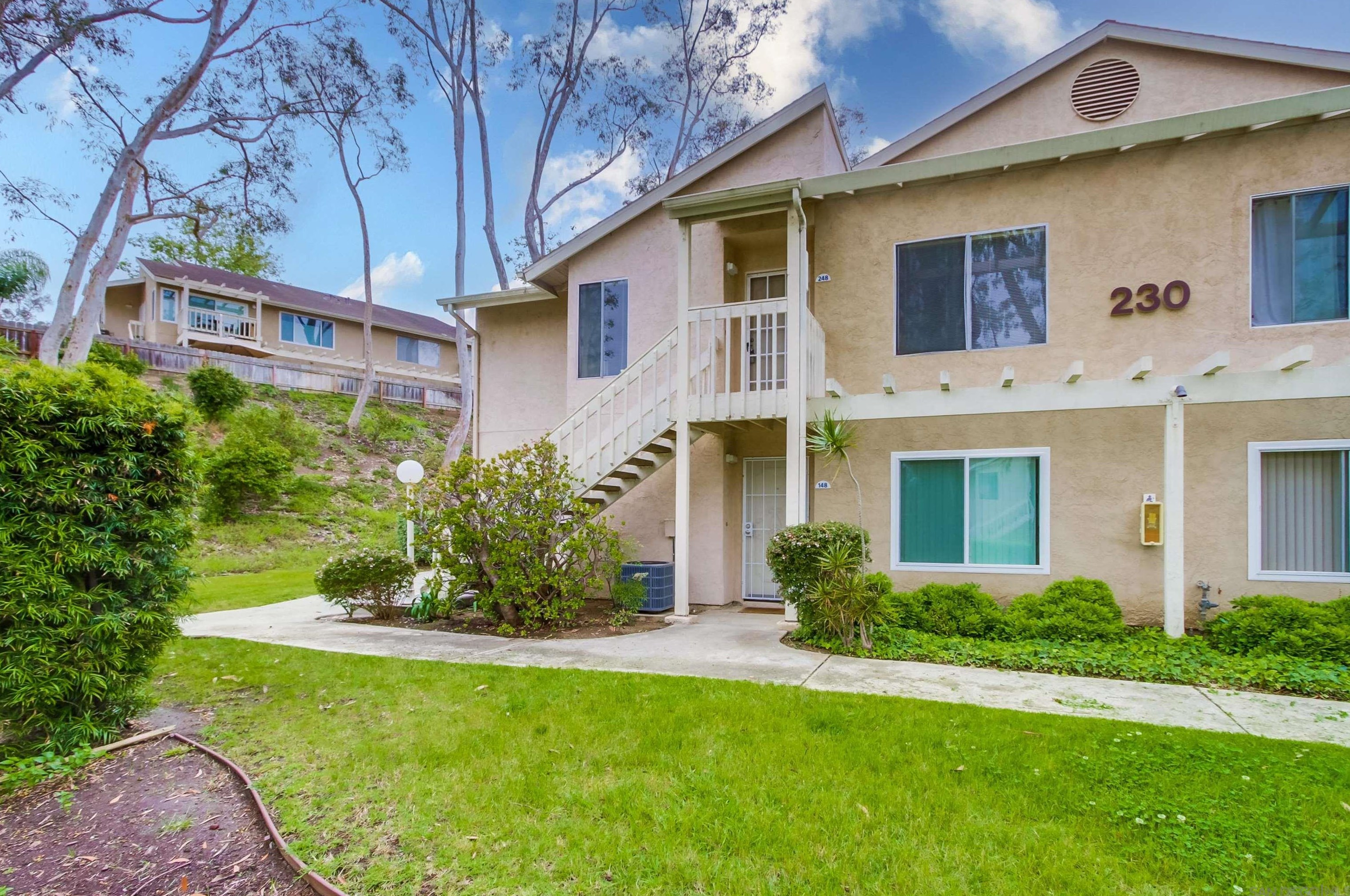 230 Diamond Way #248, Vista, CA 92083