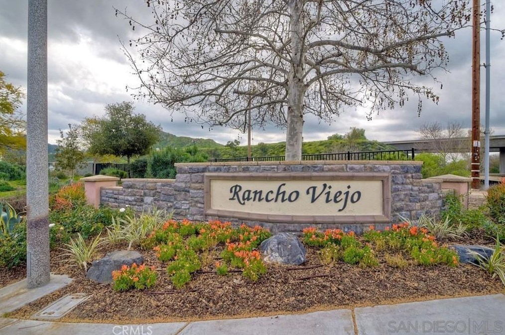 4938 Dulin Rd, Fallbrook, CA 92028