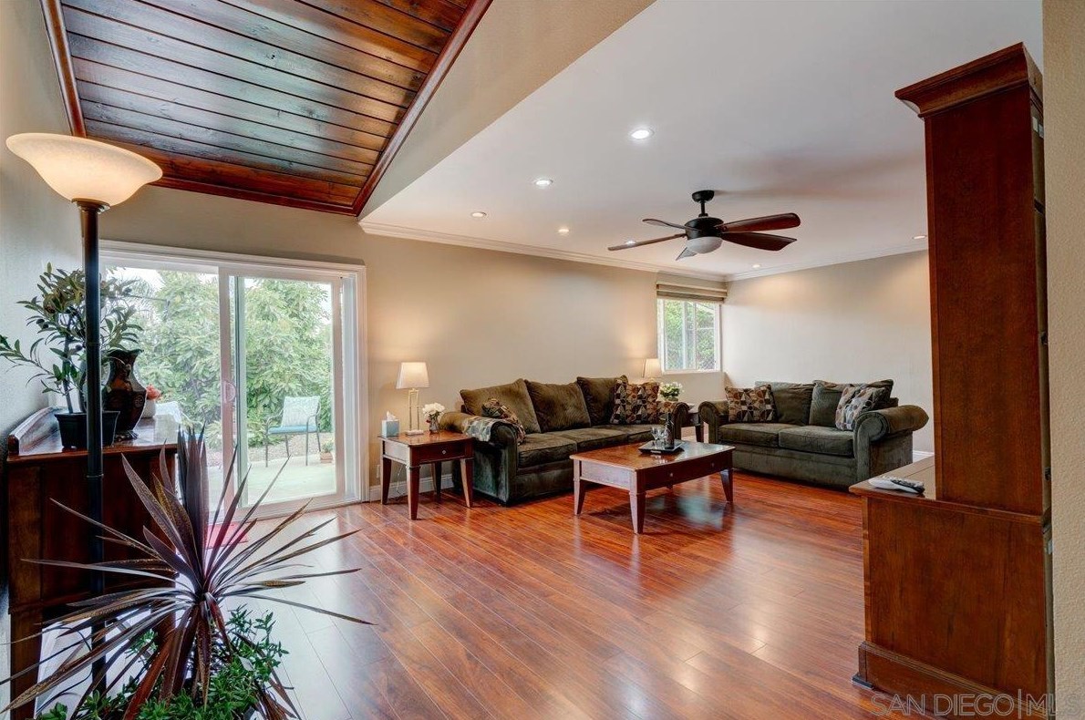 14400 High Pine St, Poway, CA 92064-5916