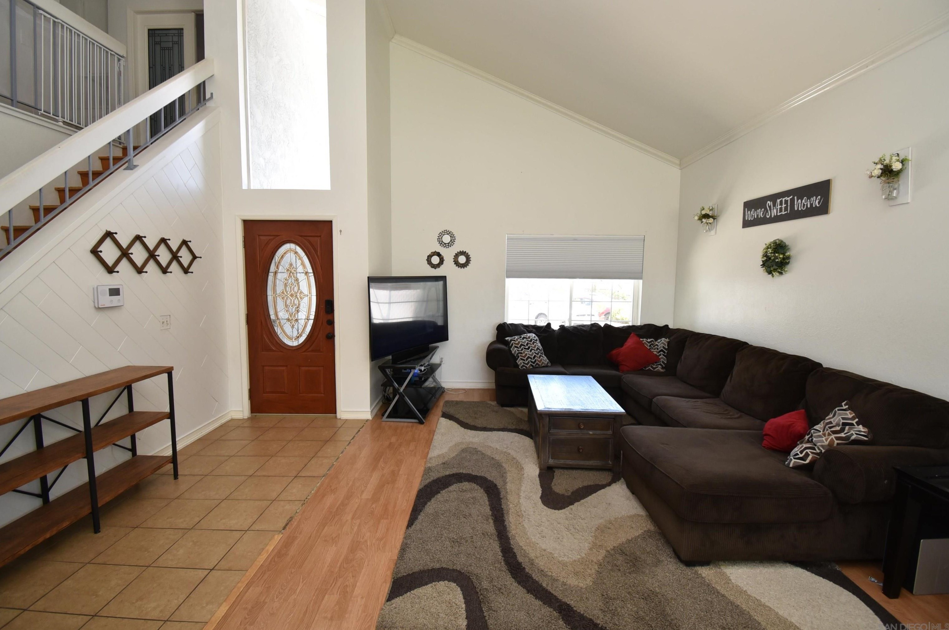 9346 Telkaif St, Lakeside, CA 92040