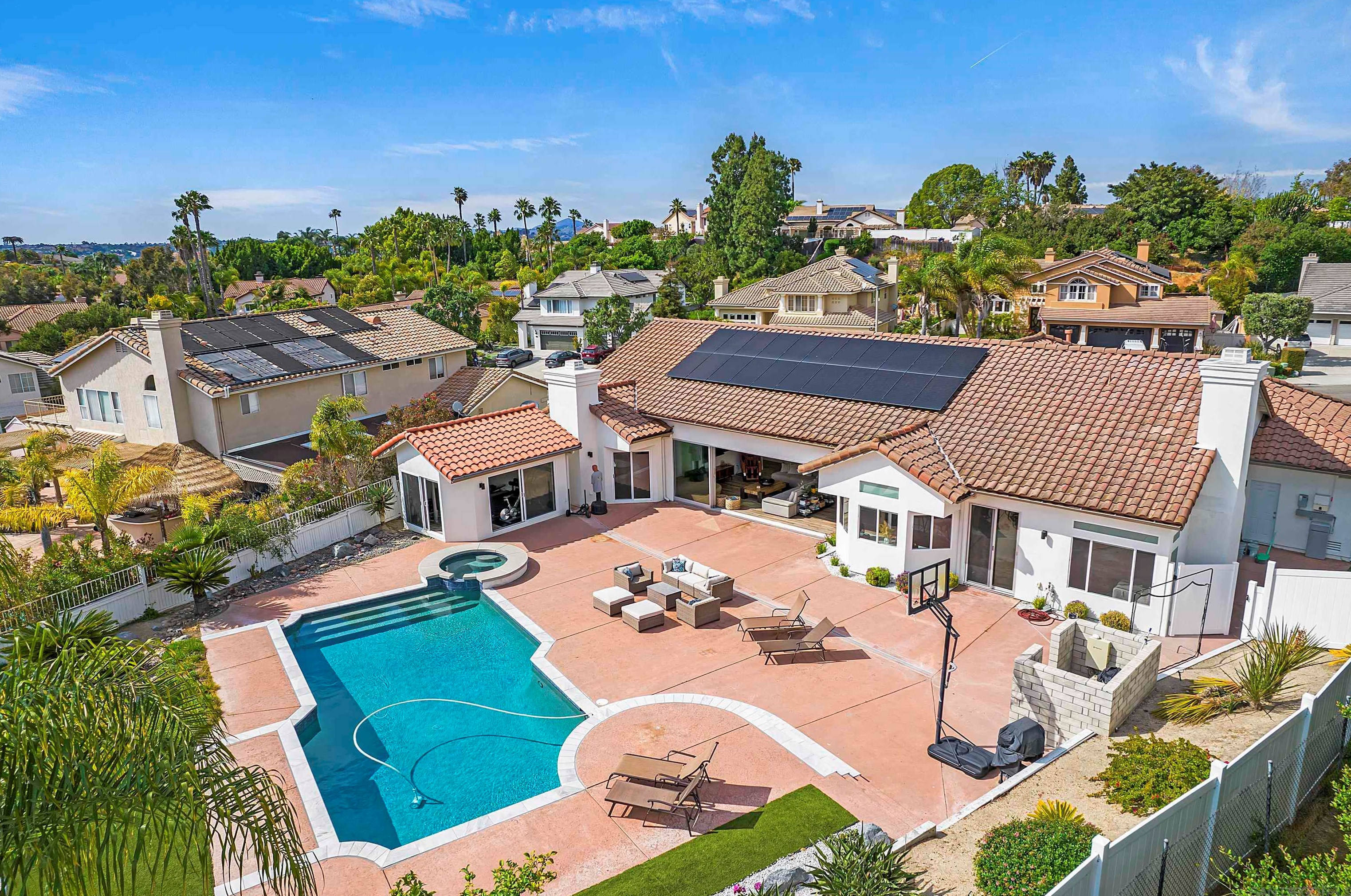 318 Glen Creek Dr, Bonita, CA 91902