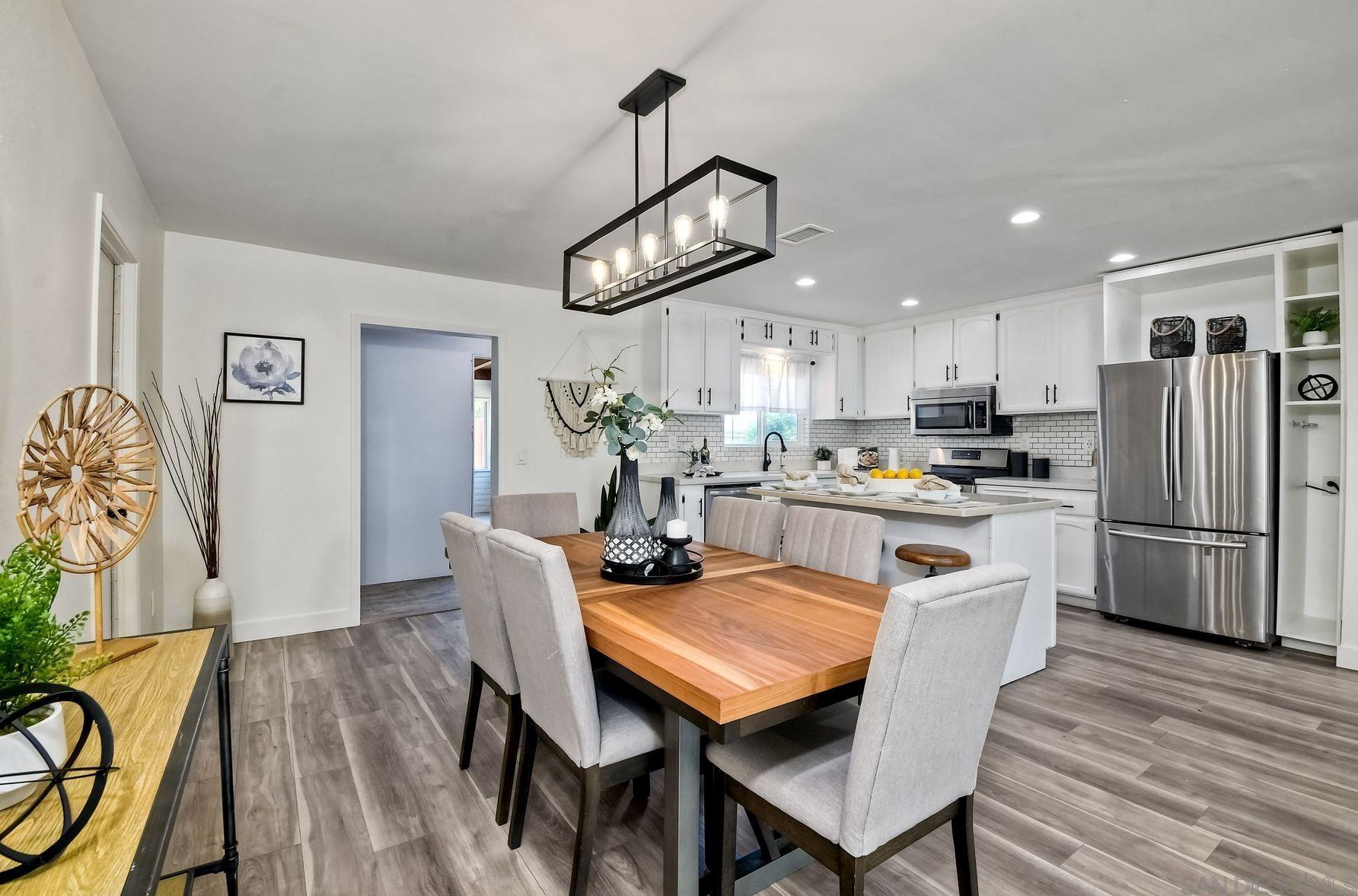 8786 Blue Boy Ln, Santee CA  92071-4322 exterior