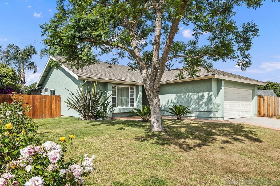 1831 Fleetwood St, Escondido, CA 92029-4152