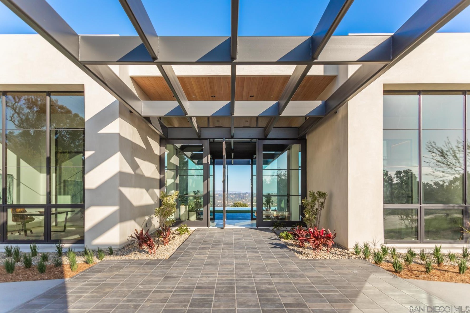 5385 Linea Del Cielo, Rancho Santa Fe, CA 92067