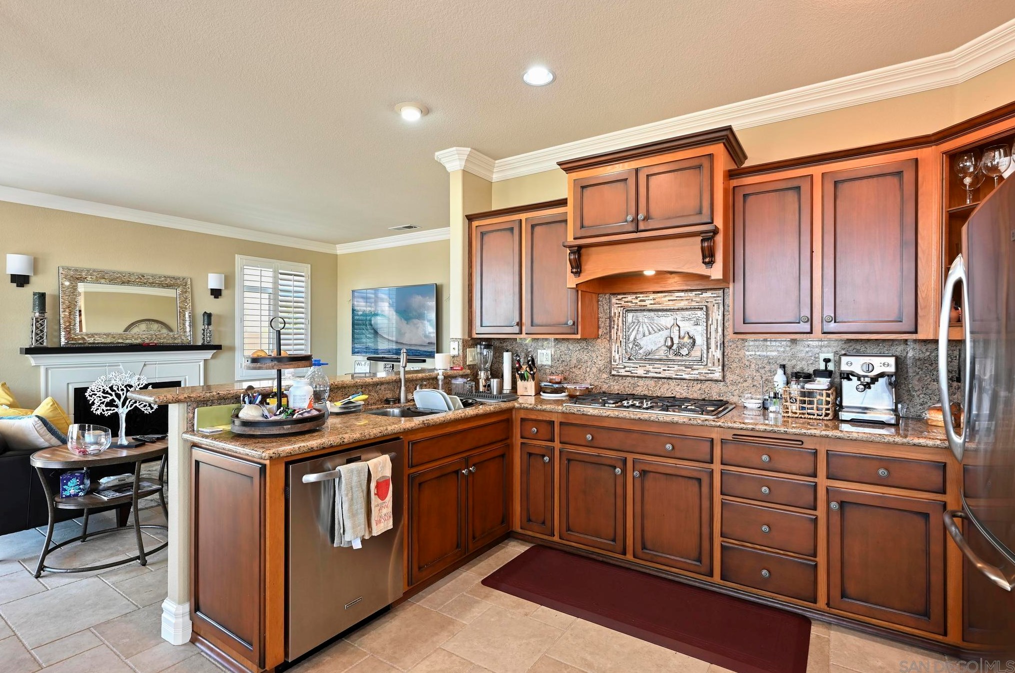 1035 Park Meadows Rd, Chula Vista CA  91915-1414 exterior