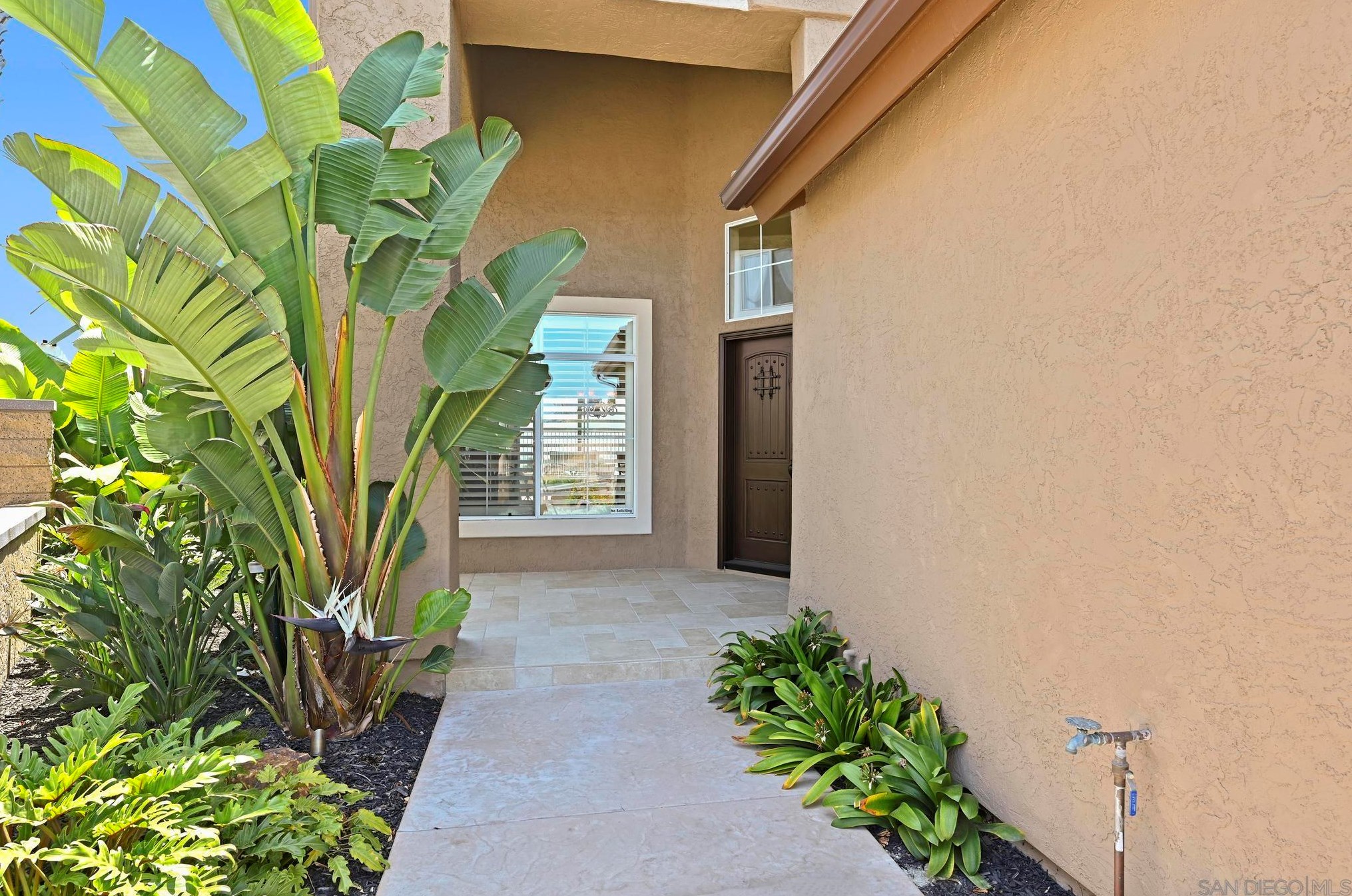 1035 Park Meadows Rd, Chula Vista CA  91915-1414 exterior