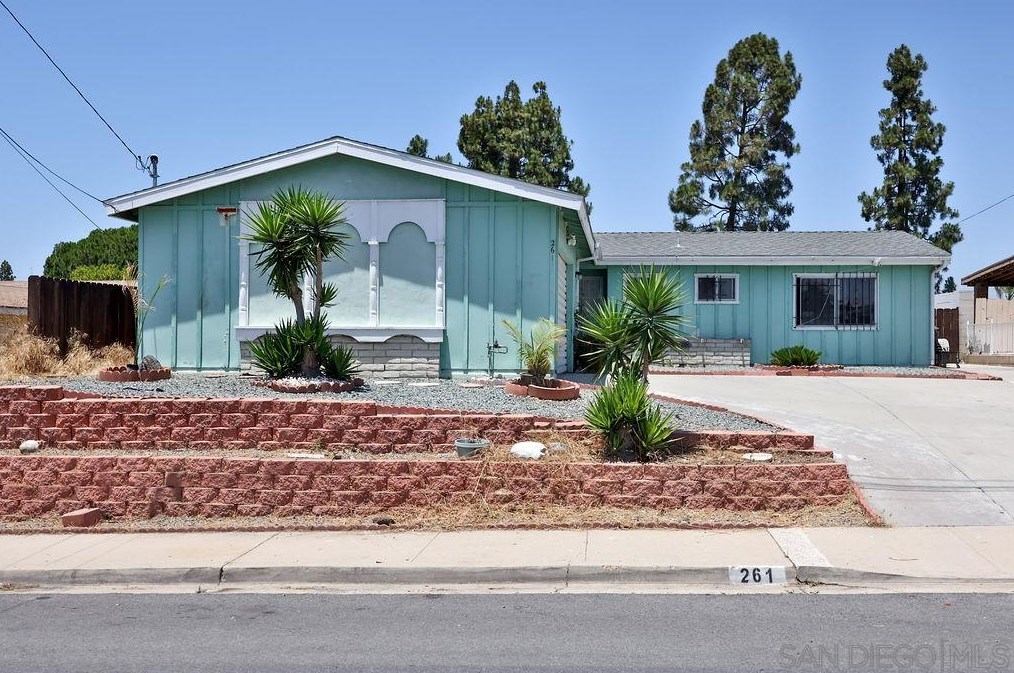 261 Sandstone St, Chula Vista, CA 91911-5917