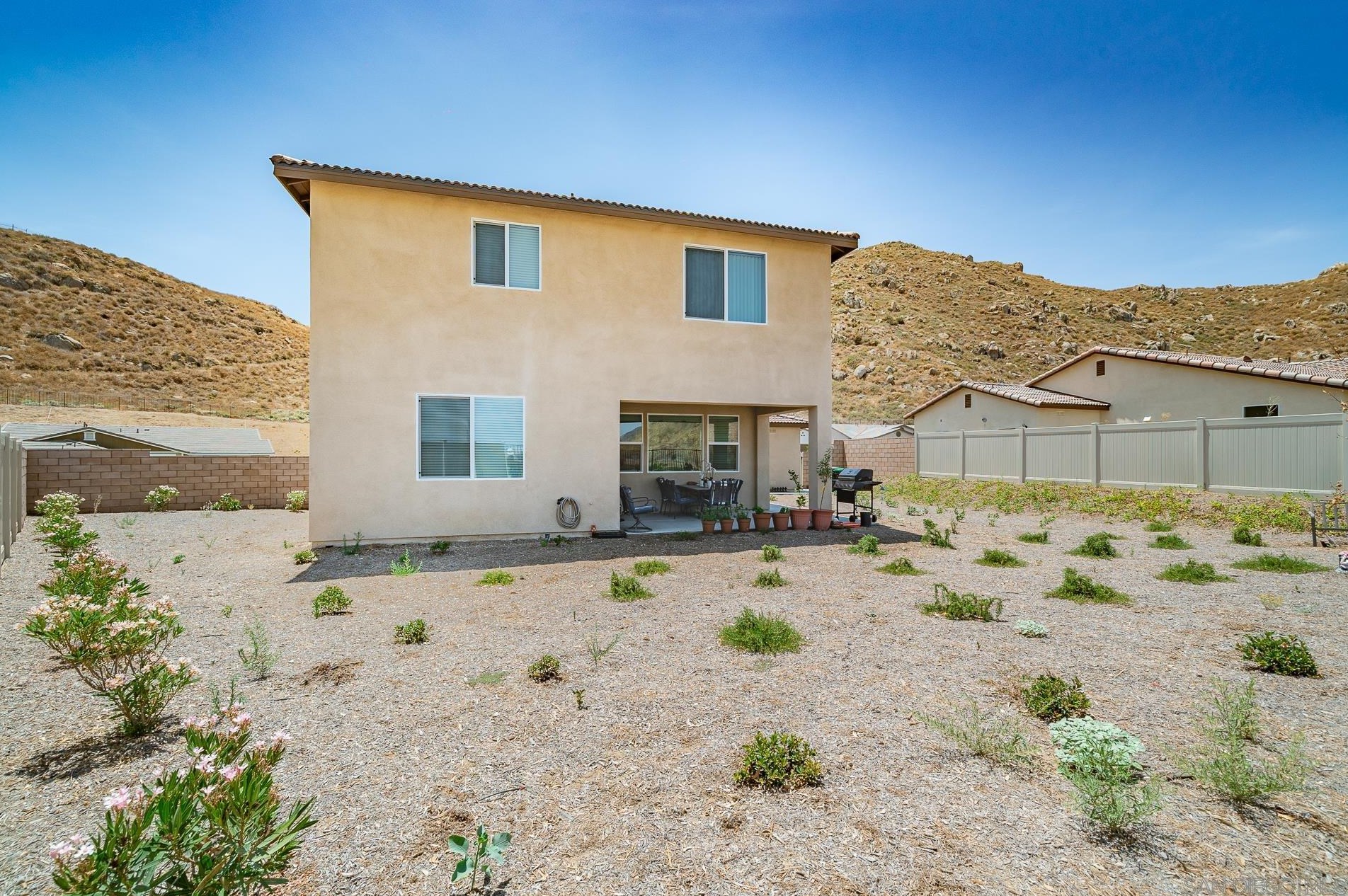 5384 Viewstone Ct, Hemet CA  92545 exterior