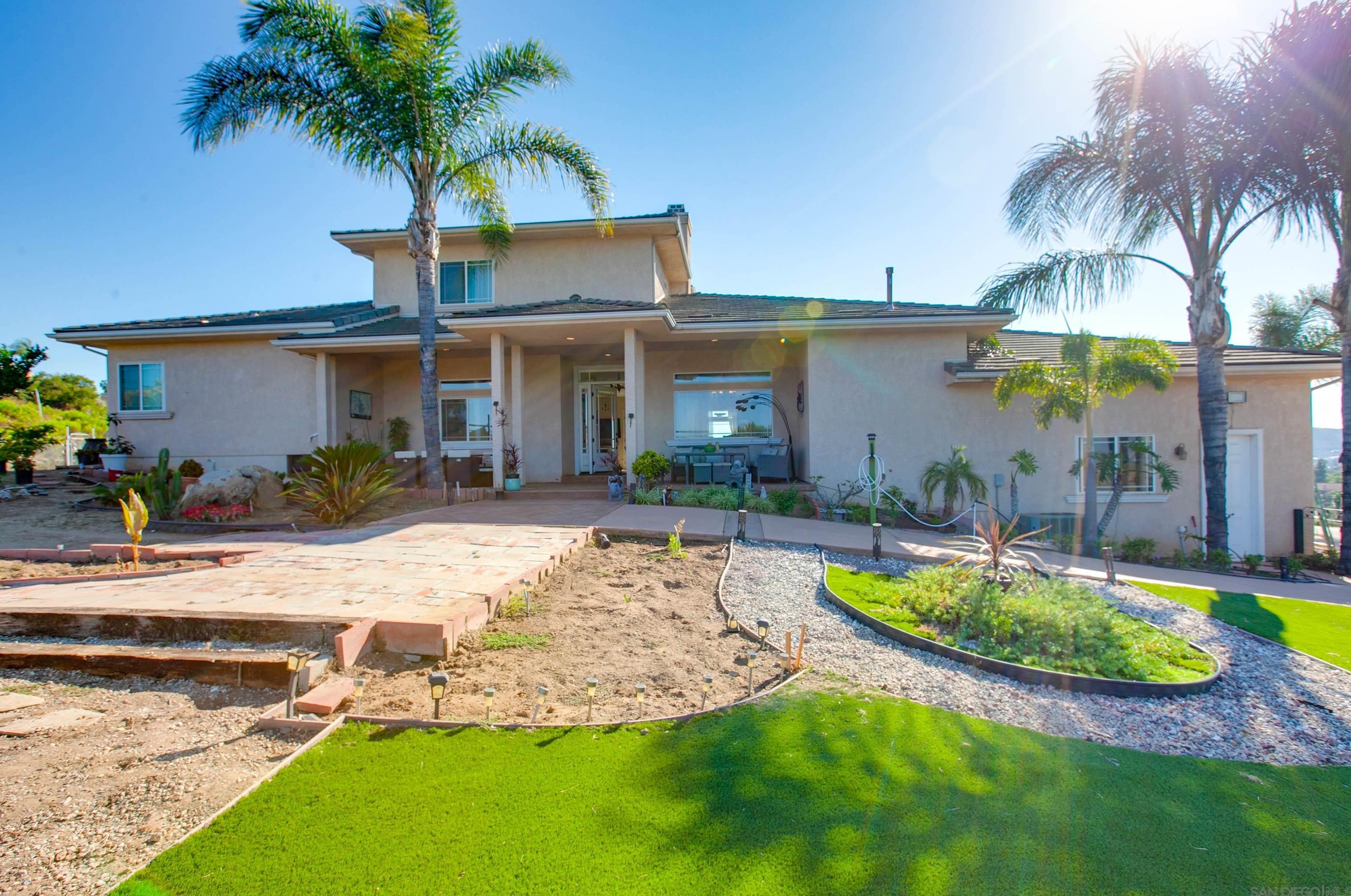 12811 Jackson Hill Dr, El Cajon, CA 92021