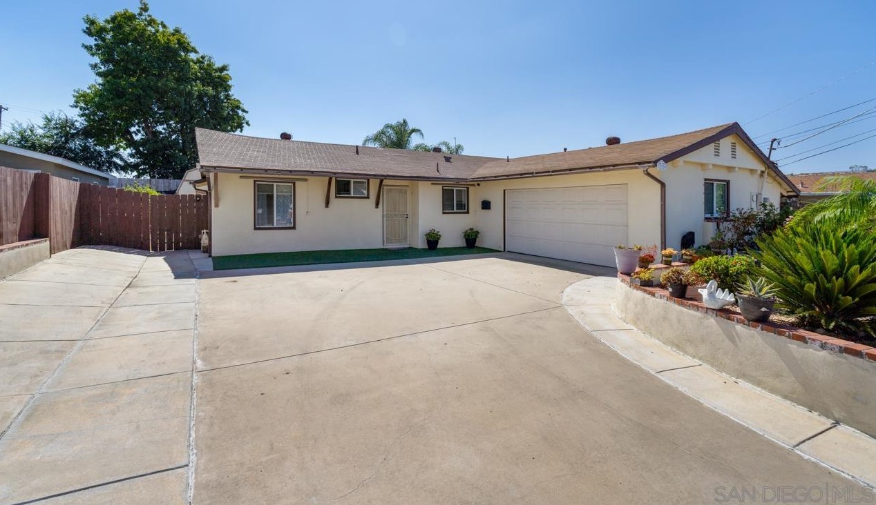 13139 Carriage Rd, Poway, CA 92064