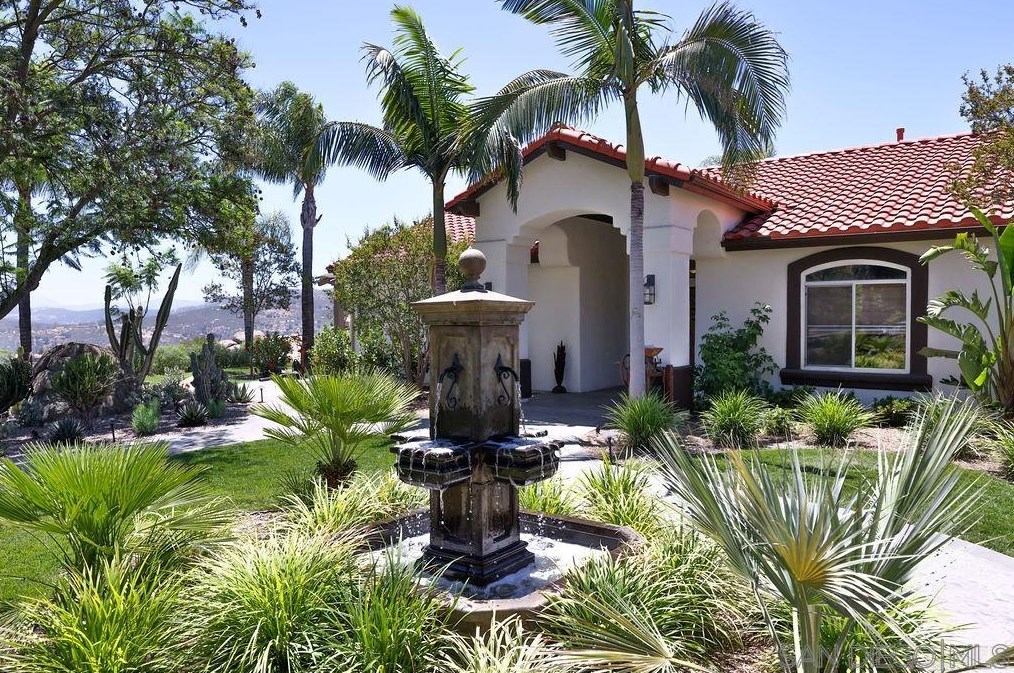 15635 Broad Oaks Rd, El Cajon, CA 92021