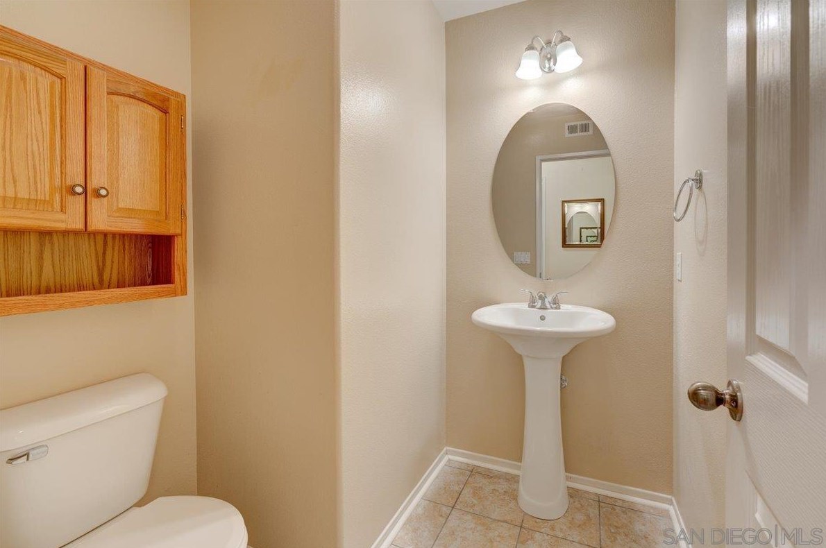 610 San Marino Pl, Chula Vista CA  91914-4042 exterior