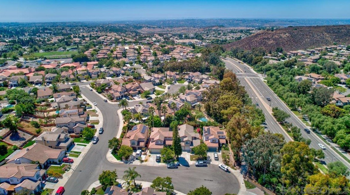 610 San Marino Pl, Chula Vista CA  91914-4042 exterior