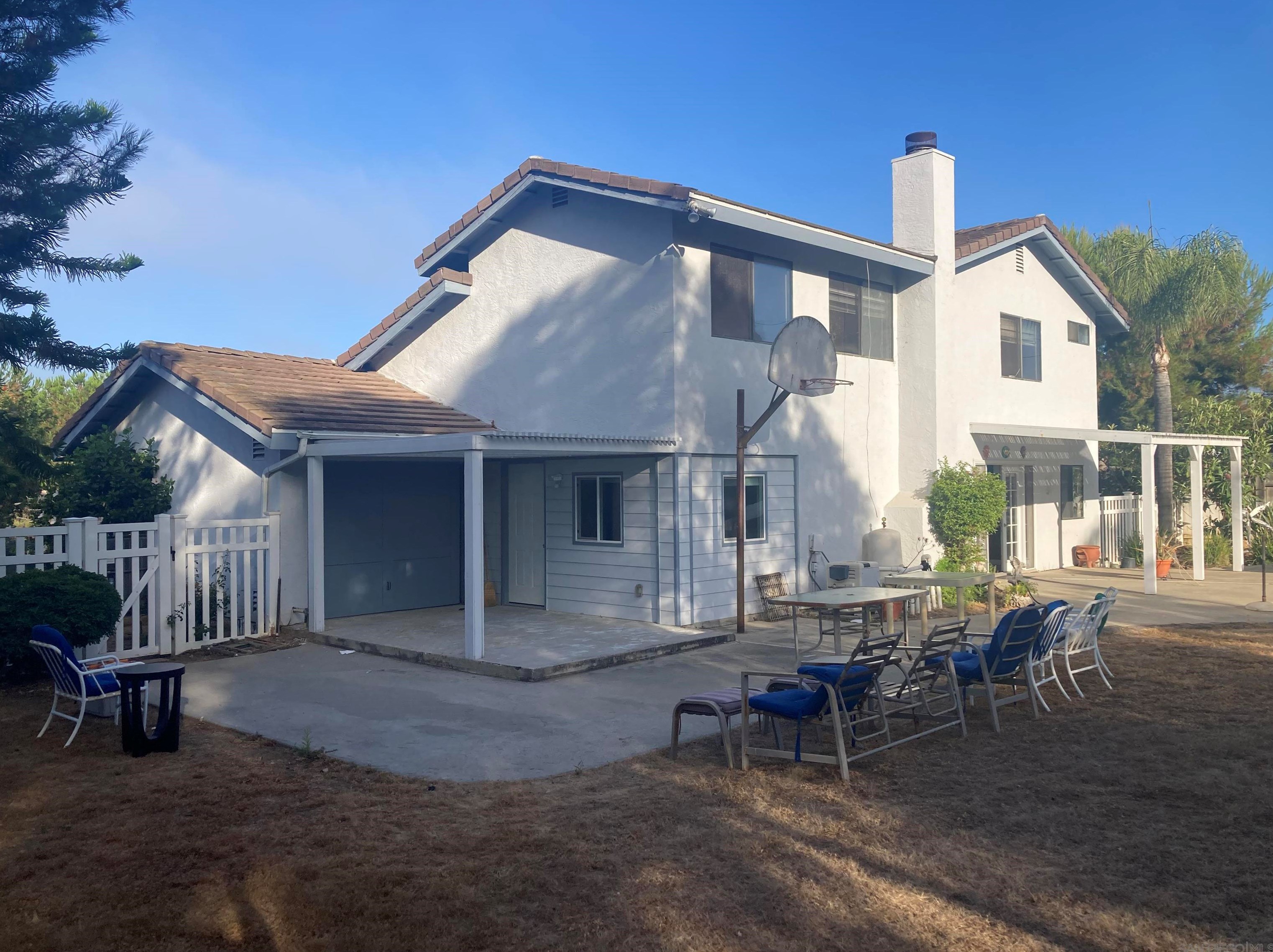14785 Carlson St, Poway, CA 92064-3174