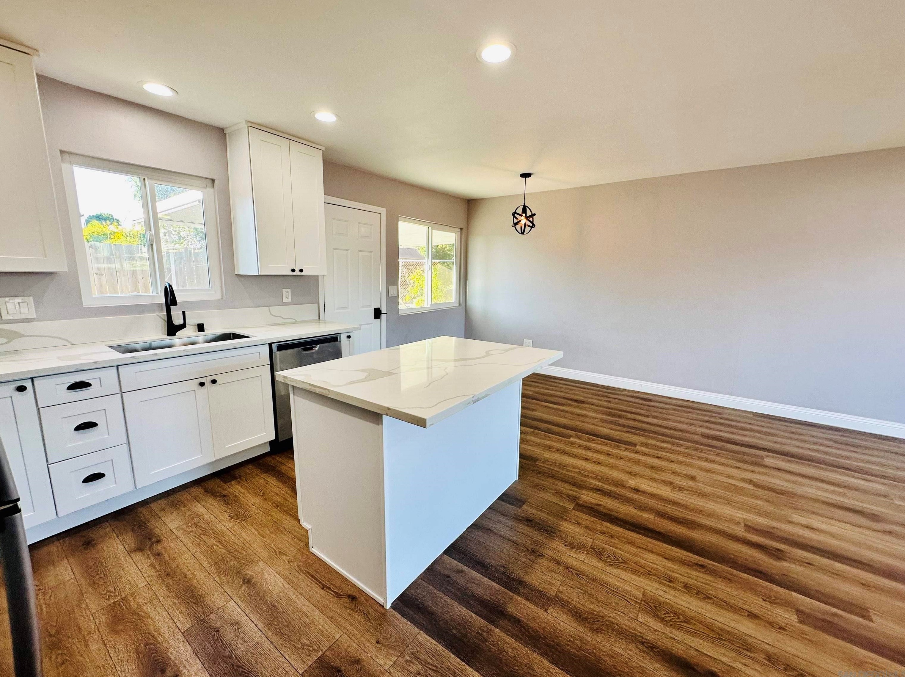 147 Olympia St, Chula Vista, CA 91911-3607