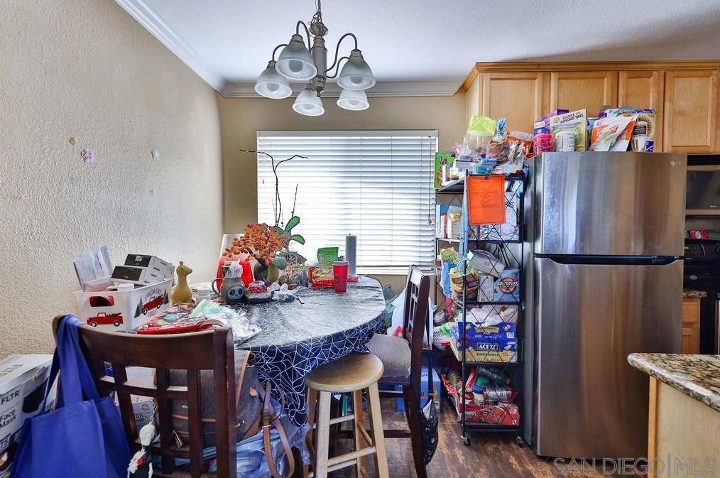 201 Twin Oaks Ave 8, Chula Vista, CA 91910