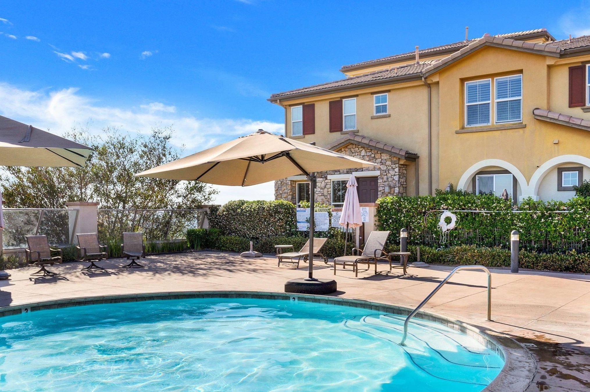 1105 Calabria St, Santee, CA 92071-5622