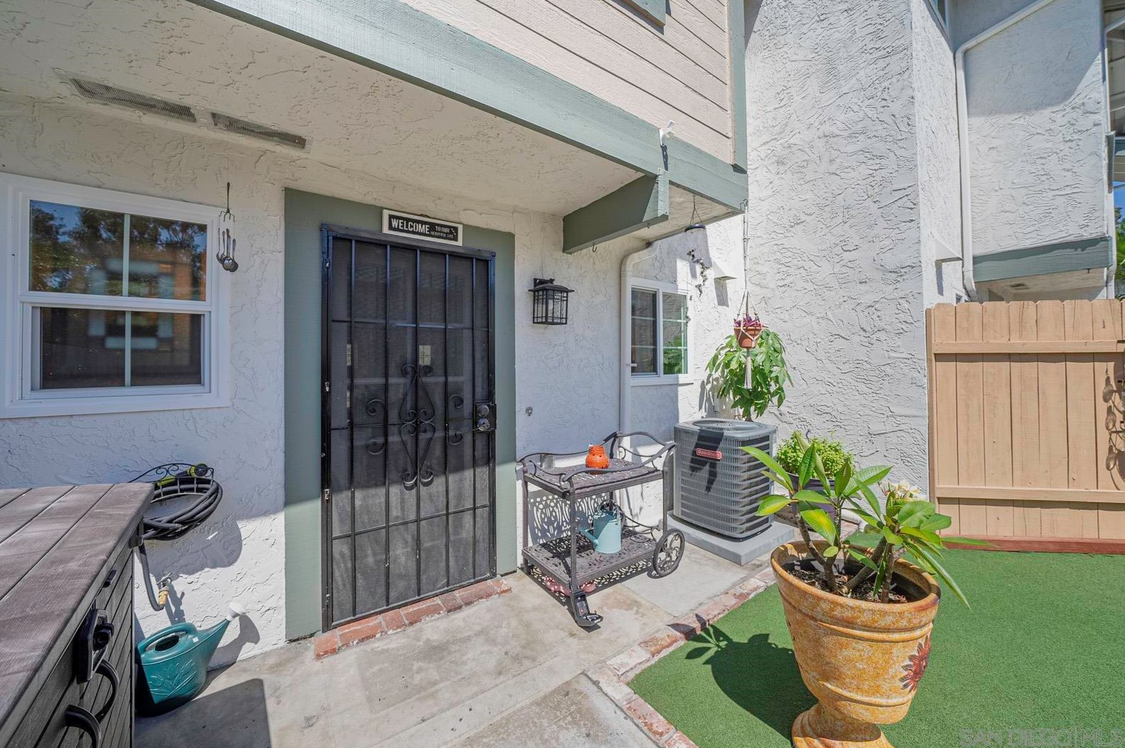 8709 Spring Canyon Dr, Spring Valley, CA 91977-6441