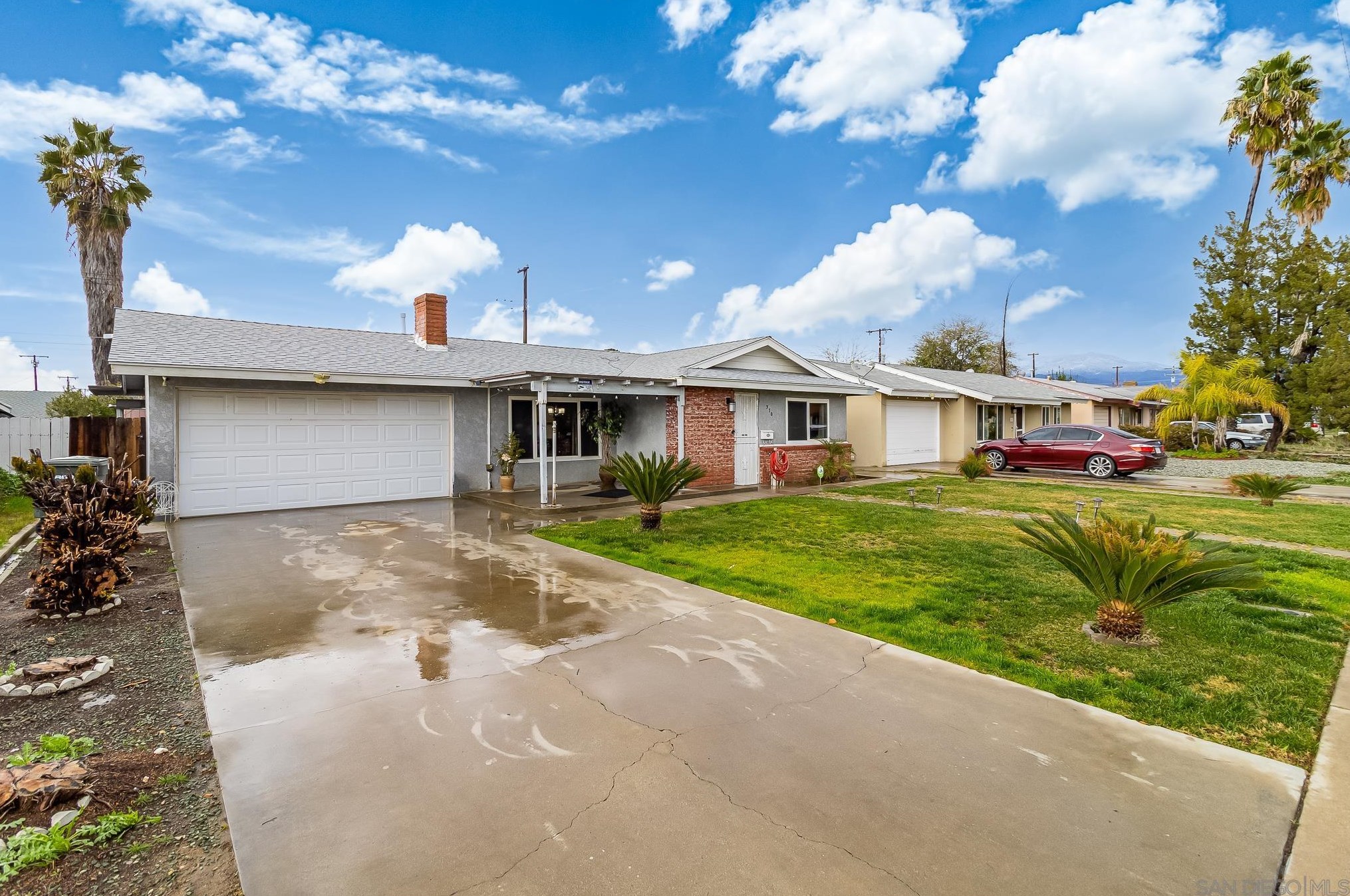 370 Jade Dr, Hemet, CA 92543-7641