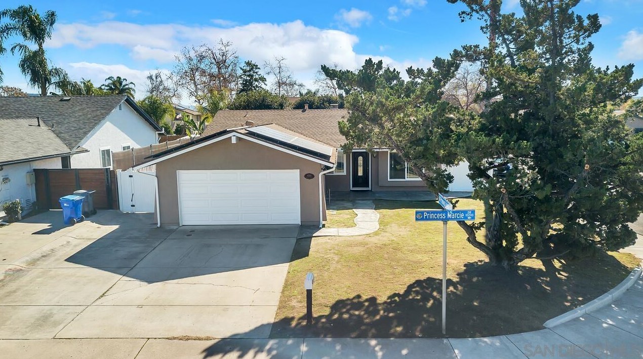 10205 Princess Marcie Dr, Santee, CA 92071-1242