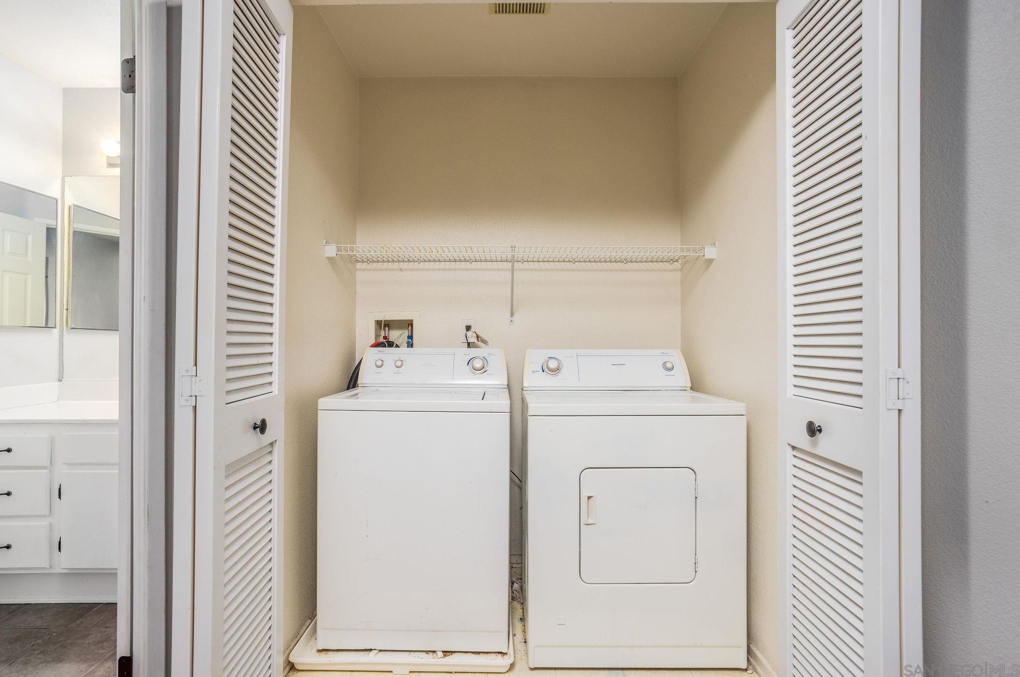 1343 Sutter Buttes St, Chula Vista CA  91913-2944 exterior