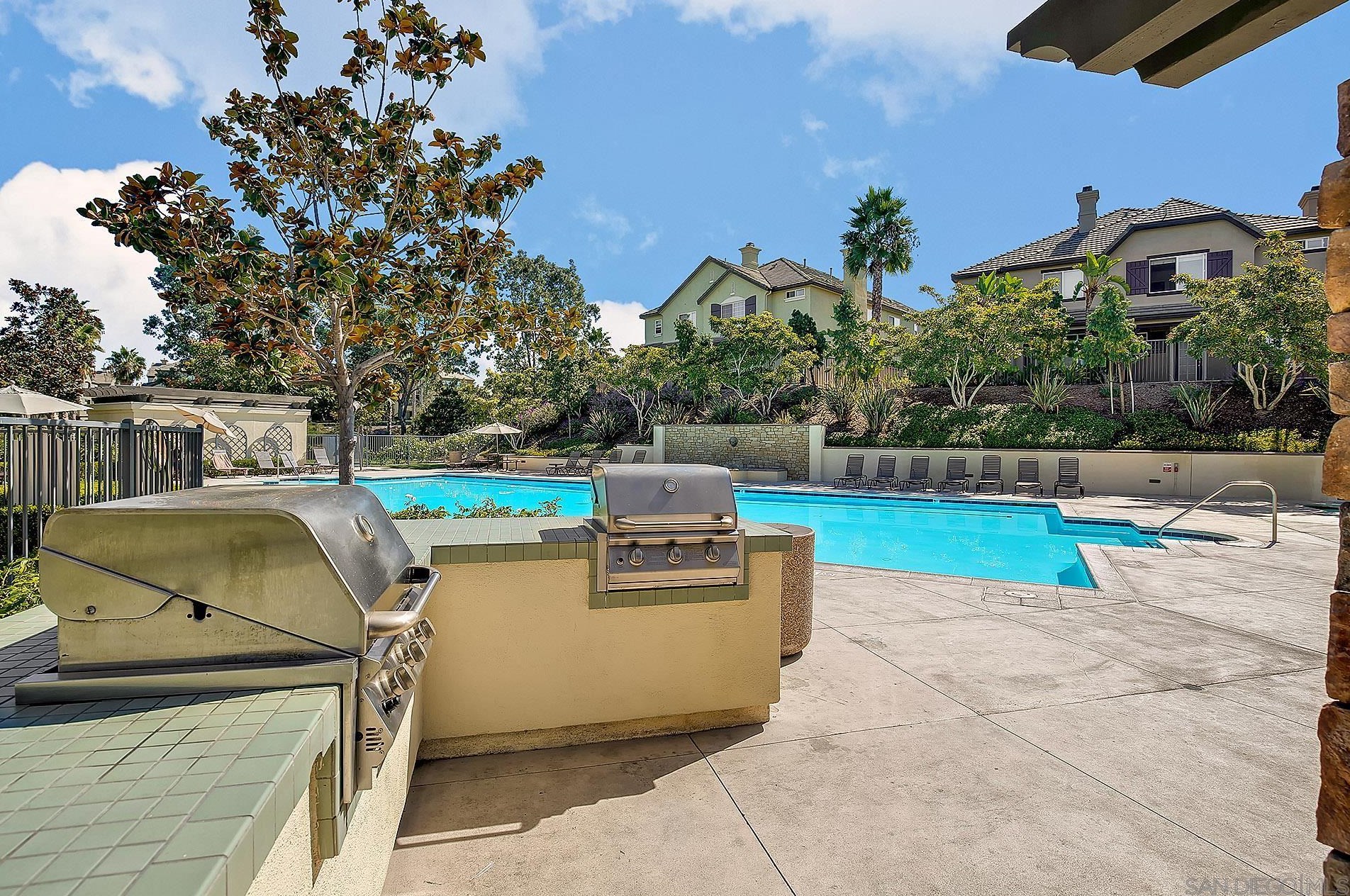 1343 Sutter Buttes St, Chula Vista CA  91913-2944 exterior