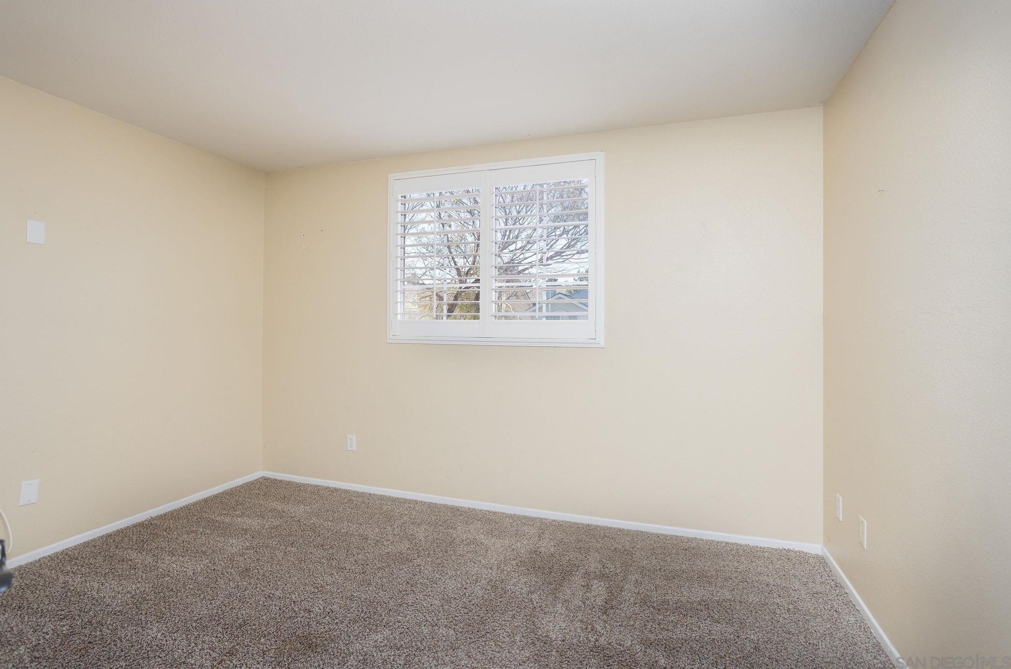 1343 Sutter Buttes St, Chula Vista CA  91913-2944 exterior