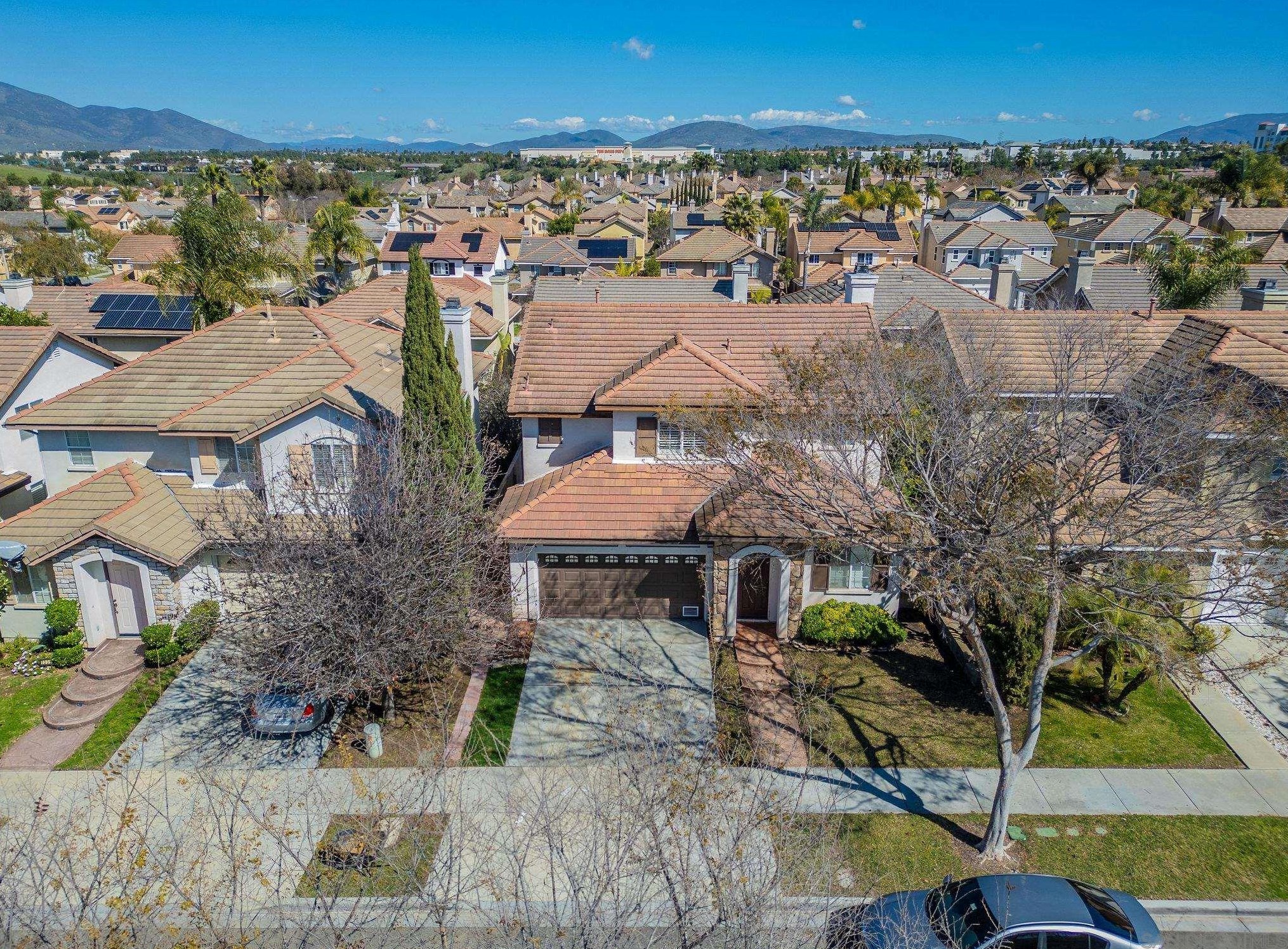 1343 Sutter Buttes St, Chula Vista CA  91913-2944 exterior