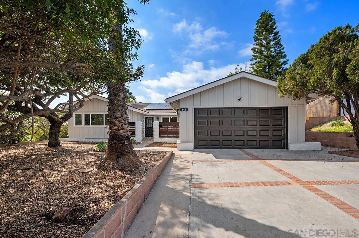 846 Durward St, Chula Vista, CA 91910-6407