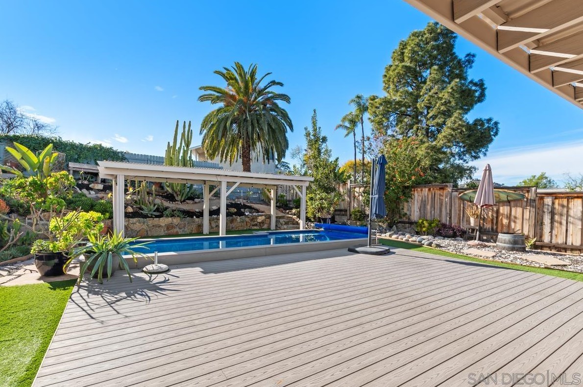 3778 El Canto Dr, Spring Valley, CA 91977