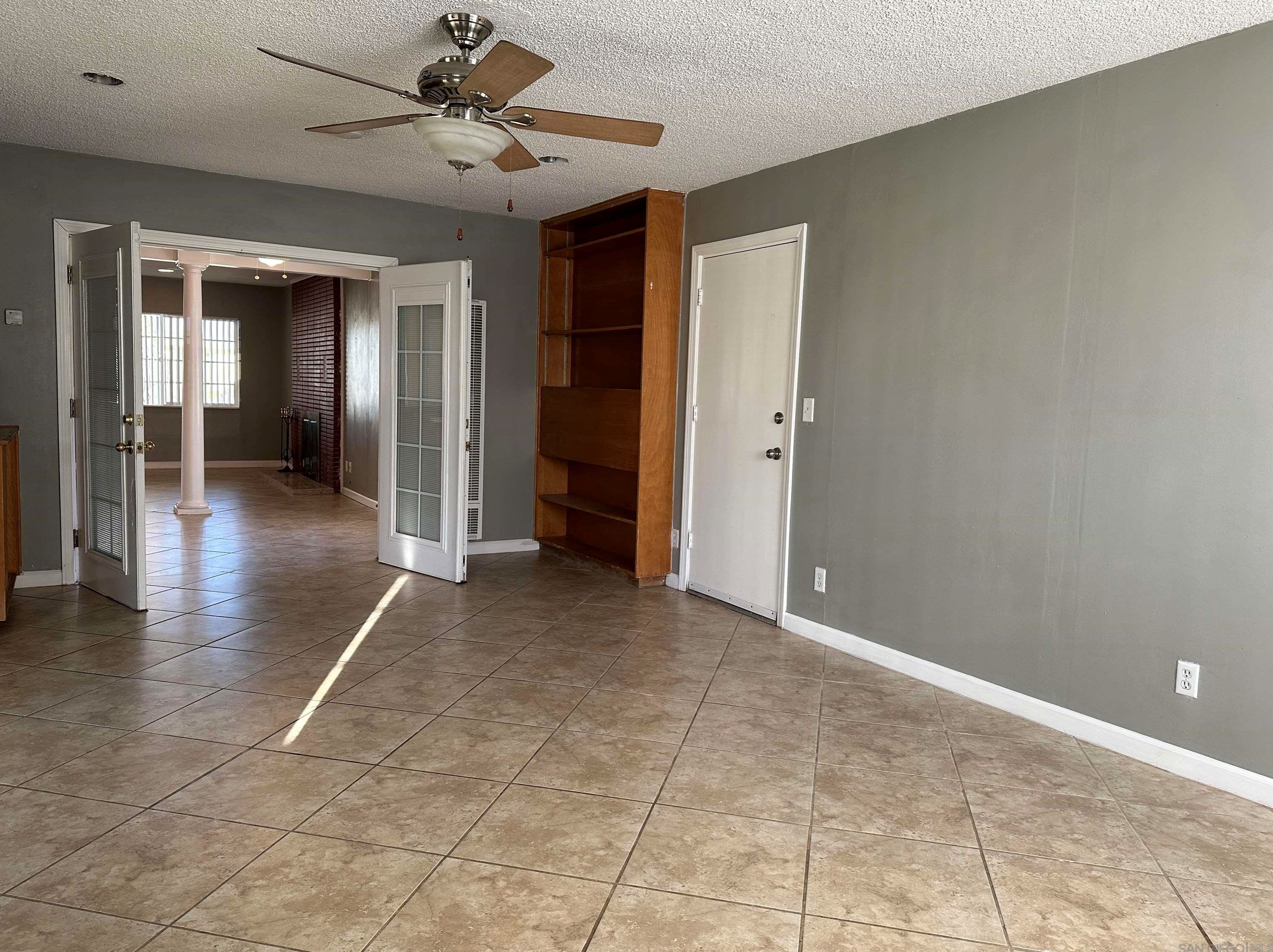 44949 5, Lancaster CA 93535-2051 exterior