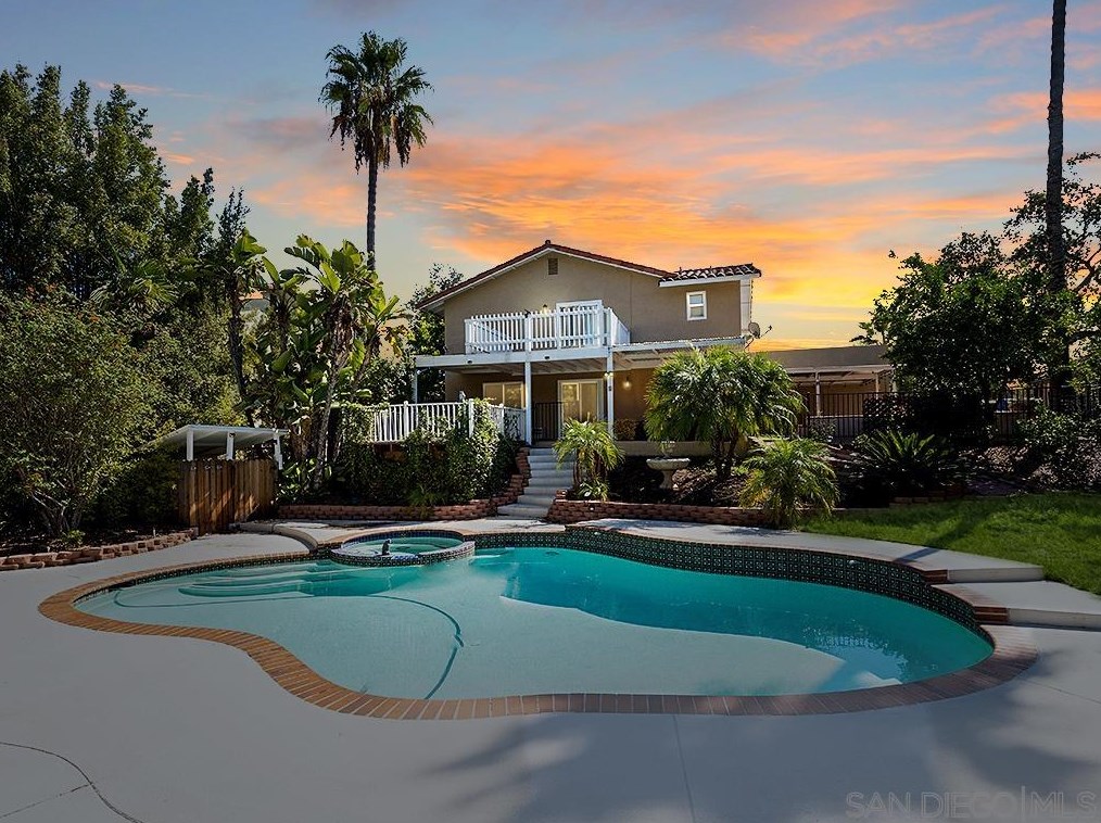 10732 Meadow Glen Way, Escondido CA  92026-6924 exterior