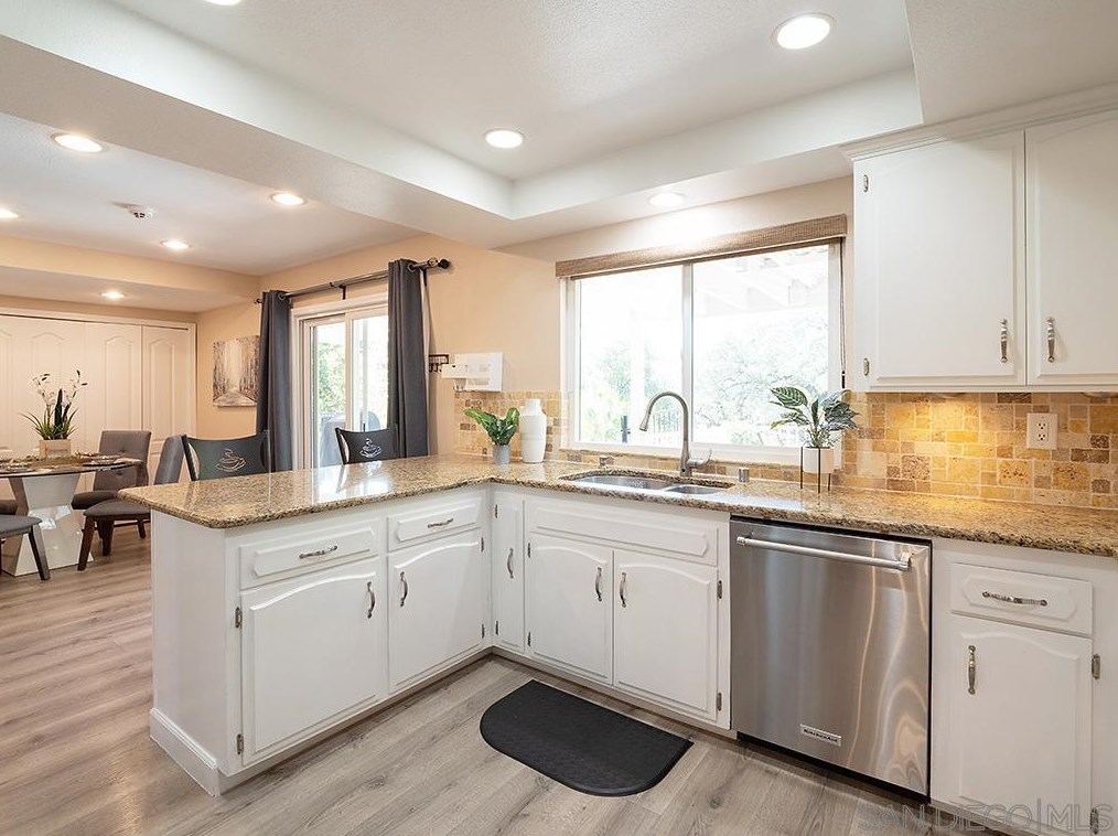 10732 Meadow Glen Way, Escondido CA  92026-6924 exterior