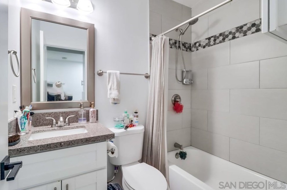1435 Gowin St, Spring Valley CA  91977-3806 exterior