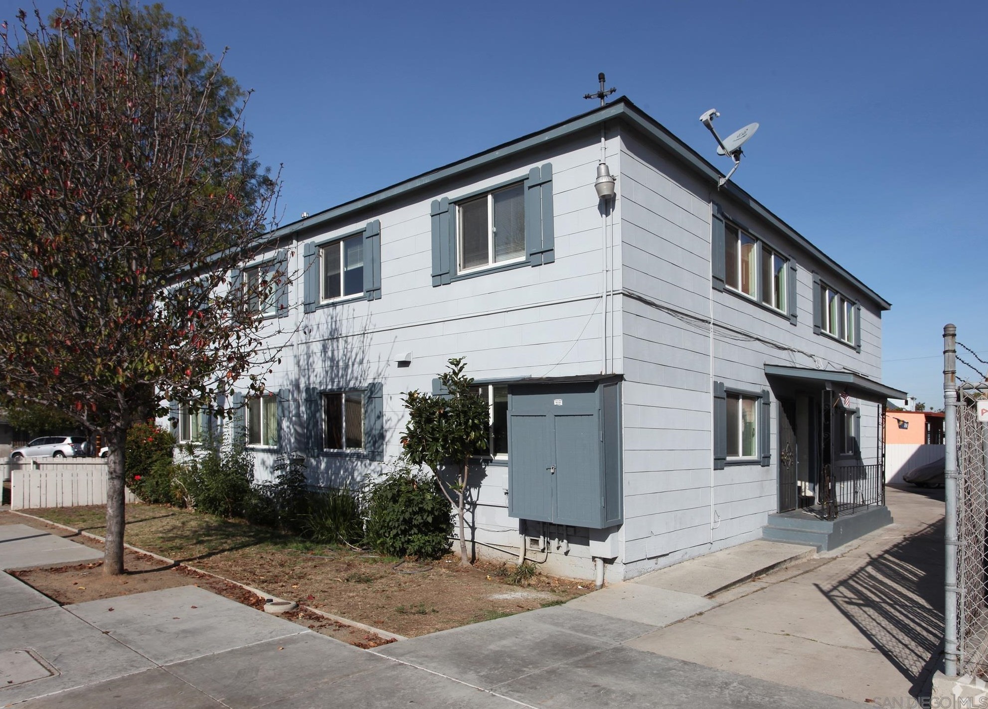 1227 Coolidge Ave, National City, CA 91950-4331