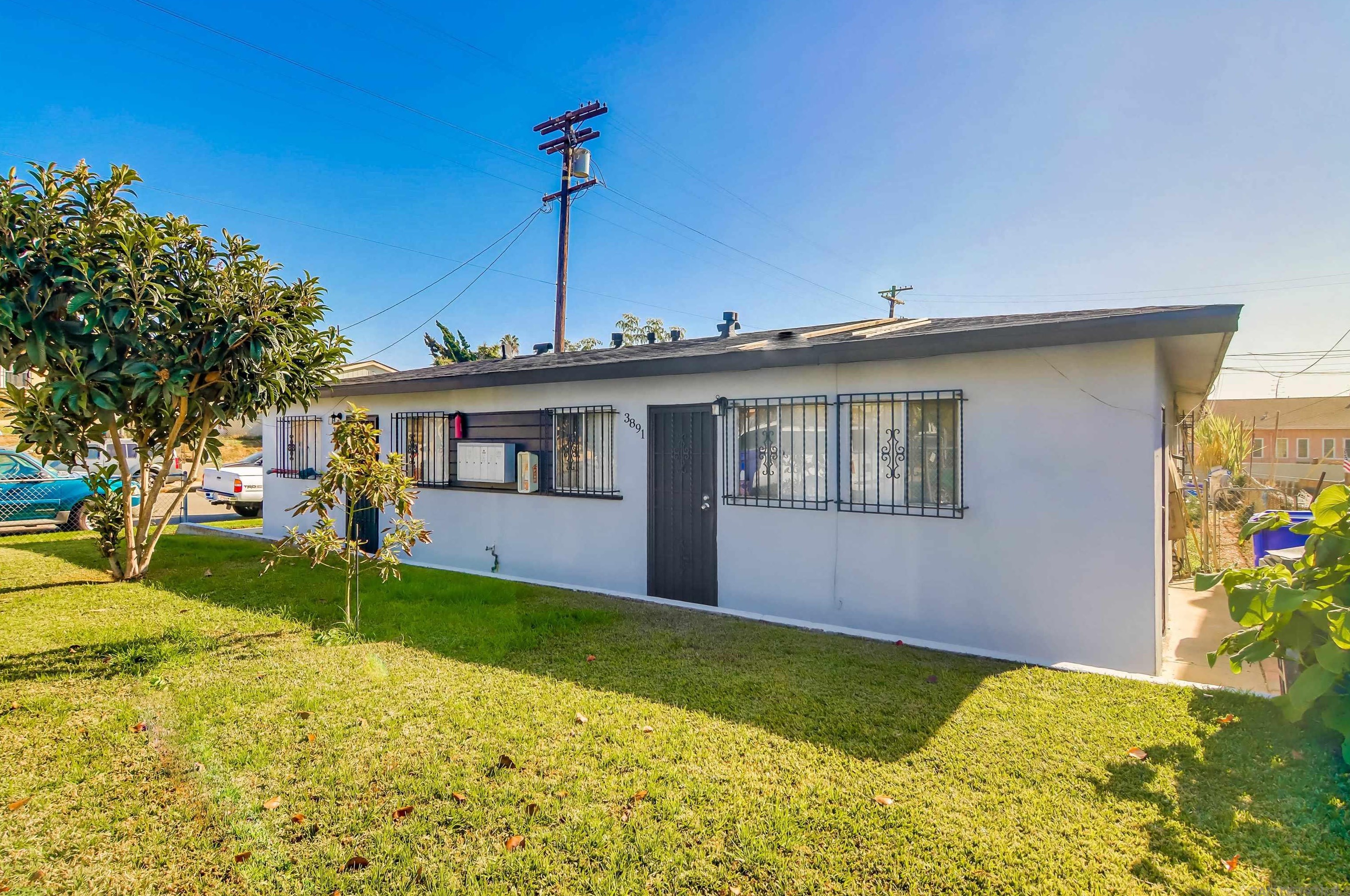 310 39th St, San Diego, CA 92113-1712