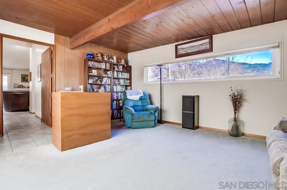 6890 Boulder Lake Ave, San Diego CA  92119-1946 exterior