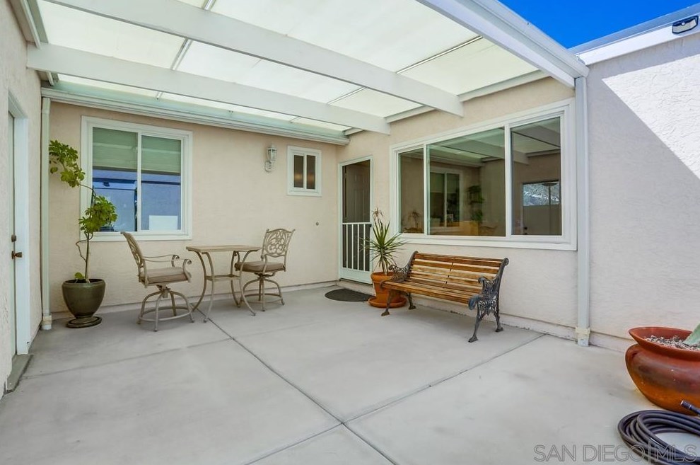 6890 Boulder Lake Ave, San Diego CA  92119-1946 exterior