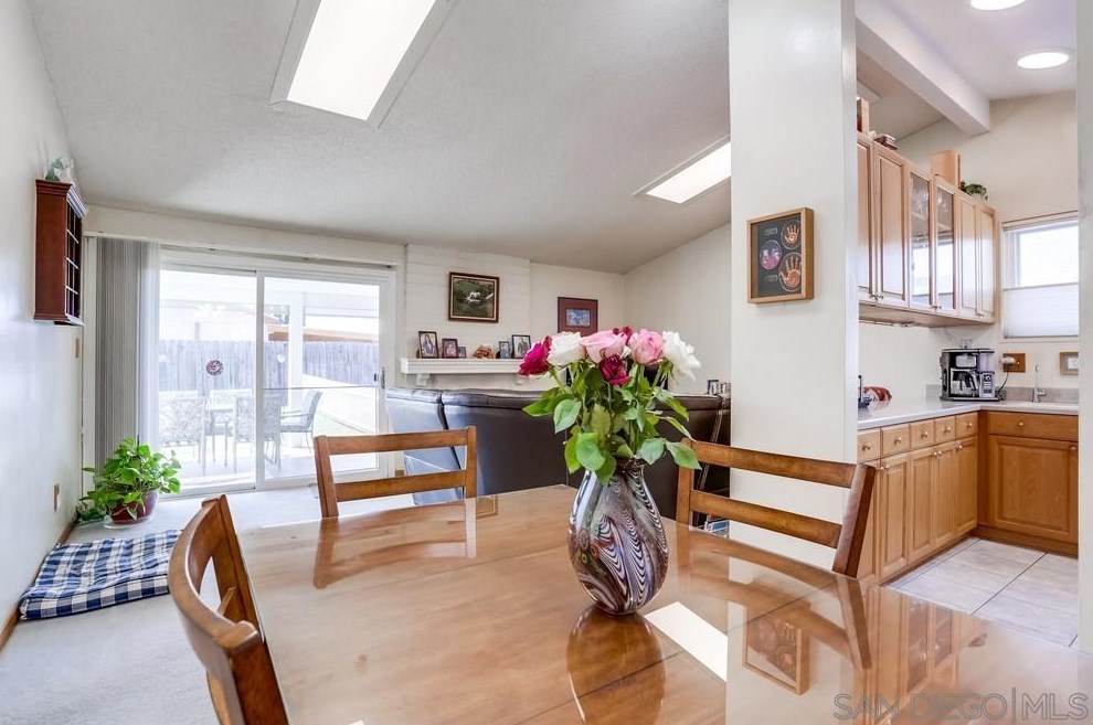 6890 Boulder Lake Ave, San Diego CA  92119-1946 exterior