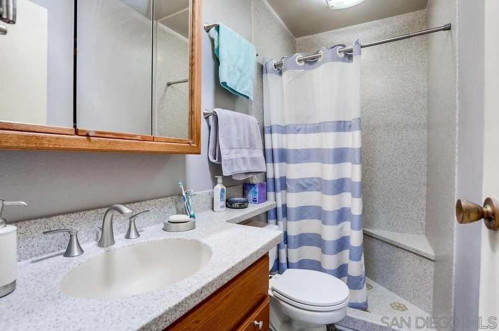 6890 Boulder Lake Ave, San Diego CA  92119-1946 exterior