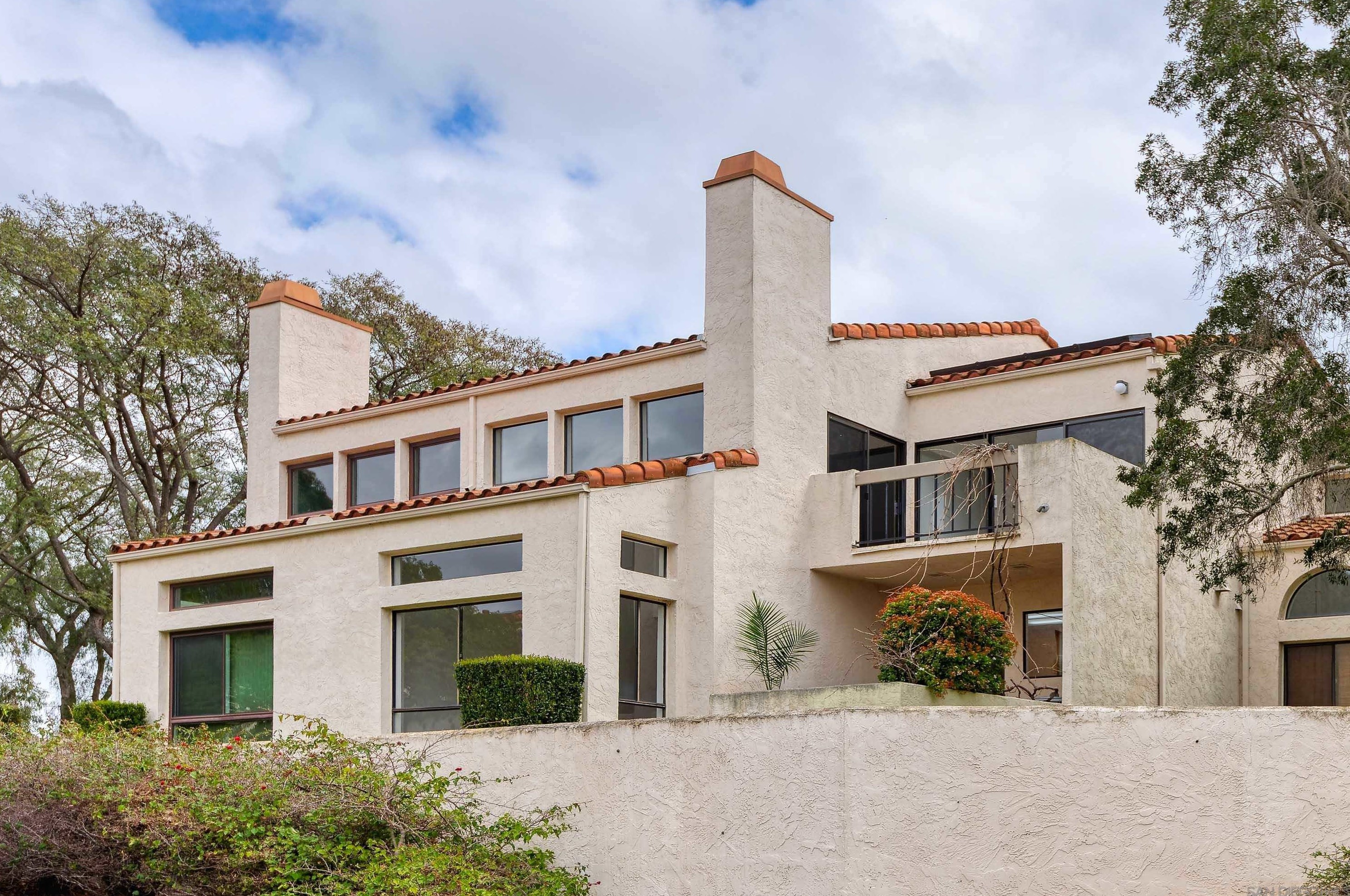 4866 Seda Dr, San Diego, CA 92124-2462