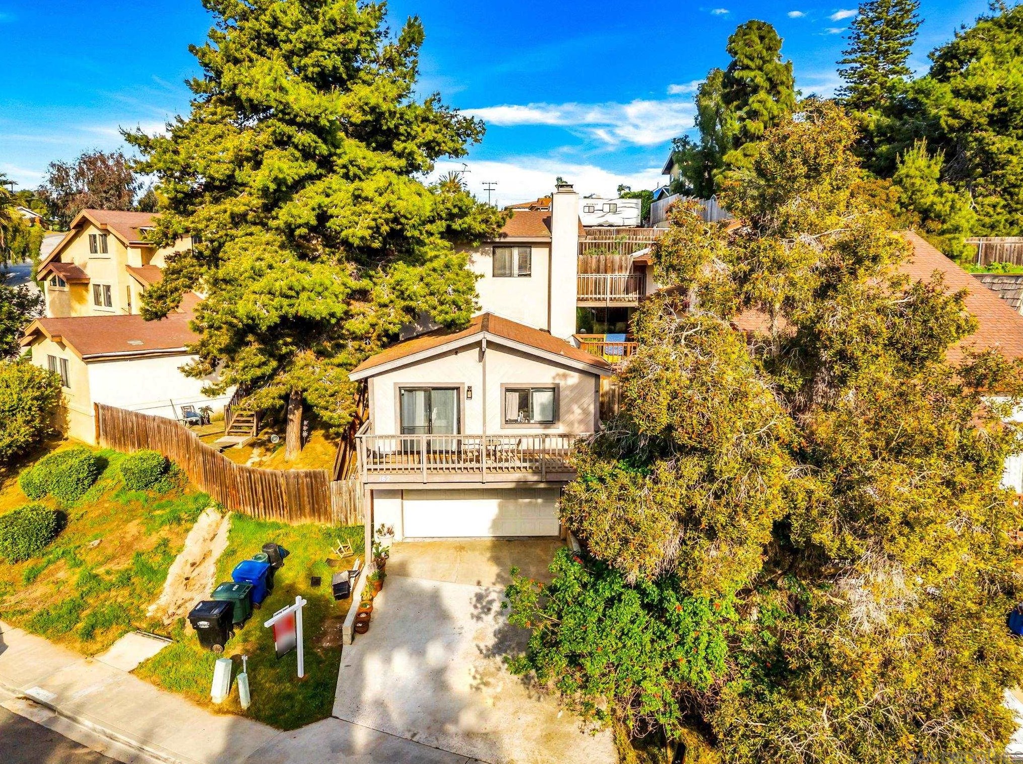 162 D St, Chula Vista, CA 91910-1942