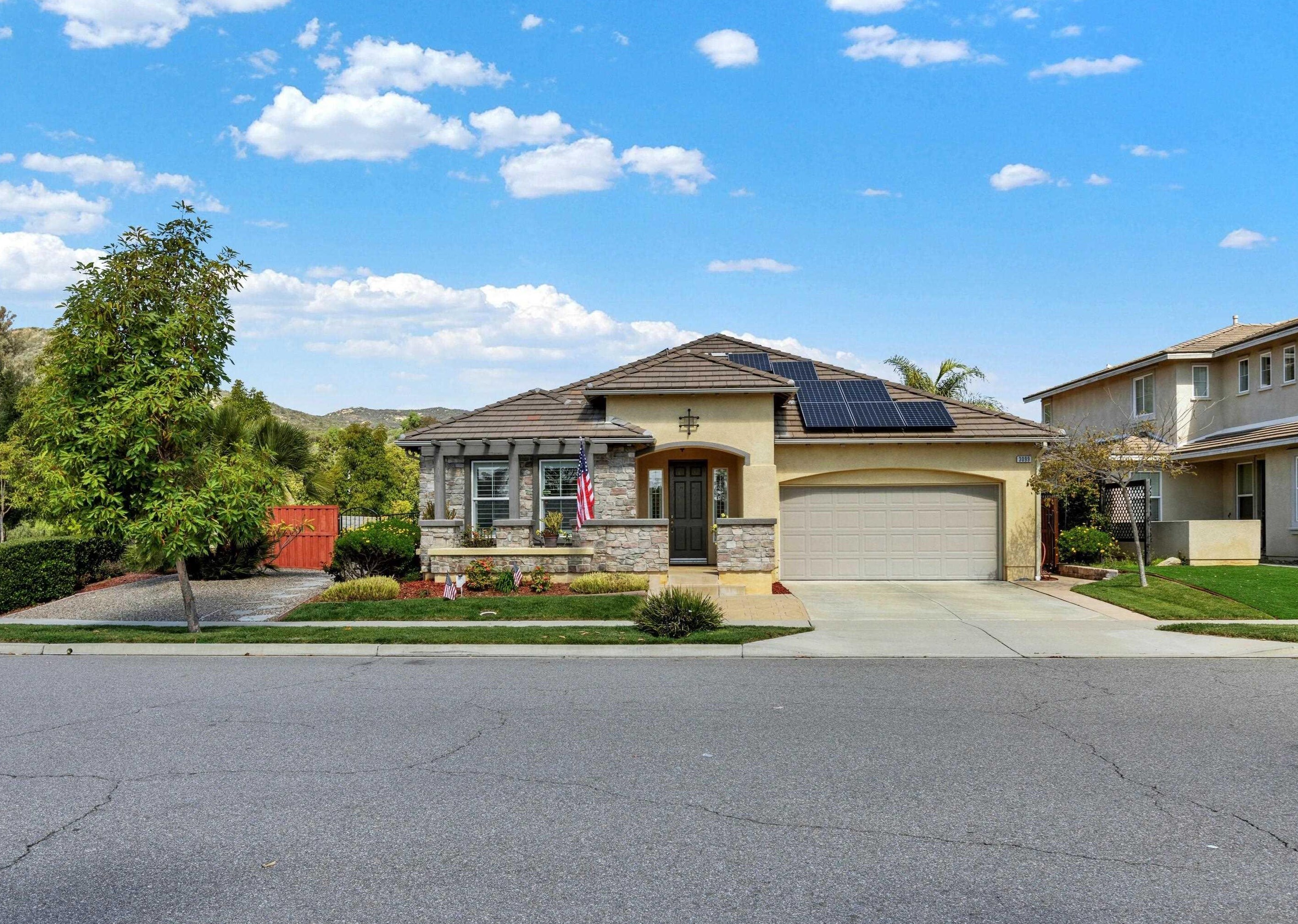 3099 Wohlford Dr, Escondido, CA 92027-5274