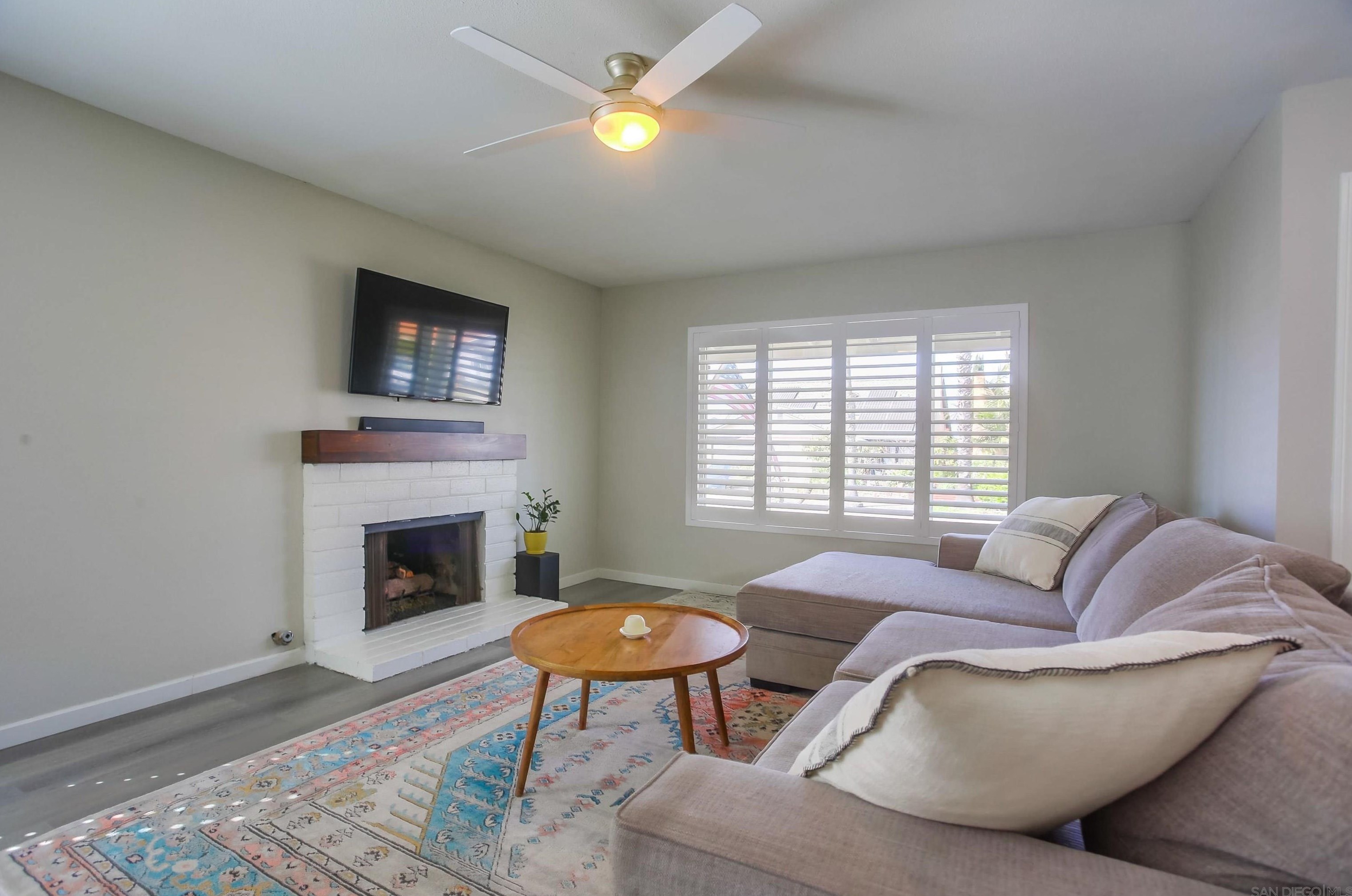 4135 Chasin St, Oceanside, CA 92056-3445