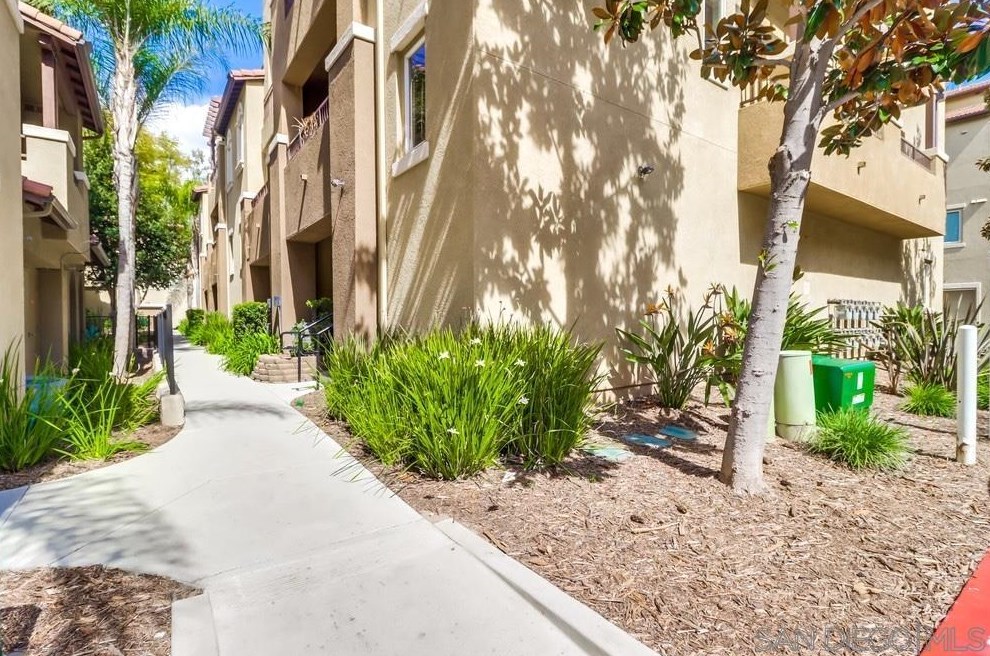 4062 Sandton Ln, San Diego, CA 92105