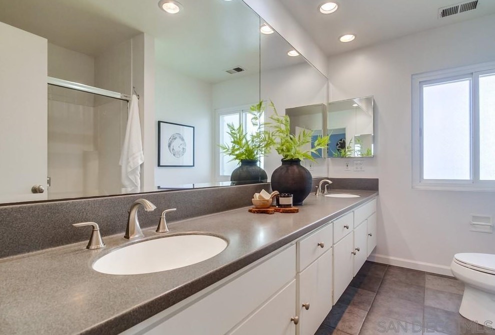 2310 Caminito Mira, San Diego CA  92107-1528 exterior