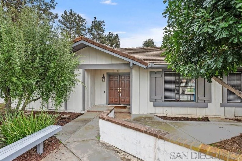 14047 Dogwood Rd, Poway, CA 92064