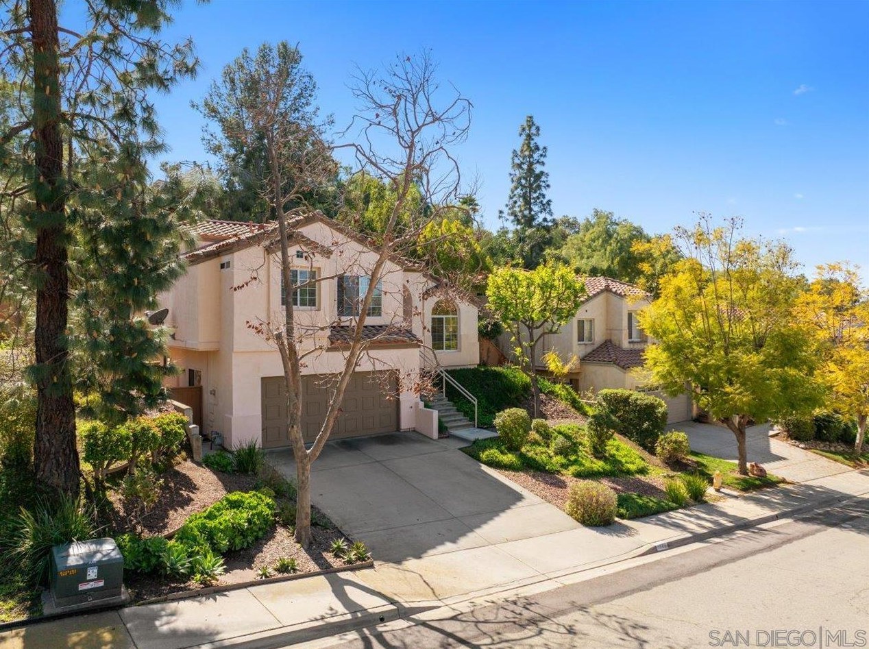 1843 Centennial Way, Escondido, CA 92026-3617