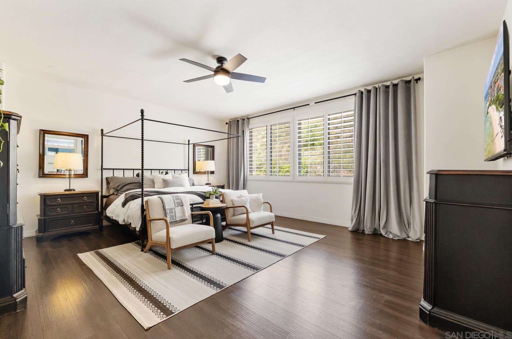 3805 Sacramento Dr, La Mesa CA  91941-6887 exterior